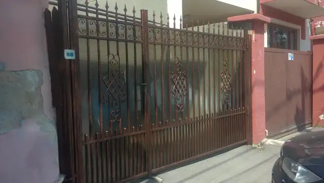 Gates 39