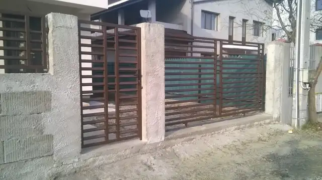 Gates 25