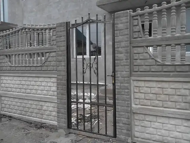 Gates 18