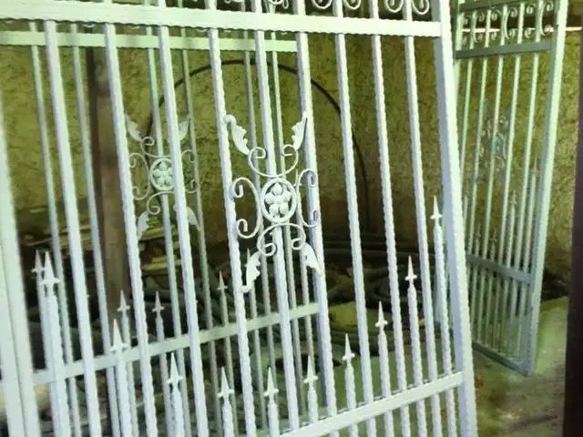 Gates 12