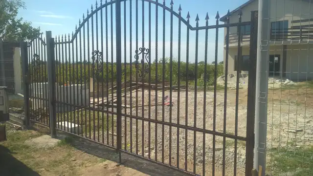 Gates 41