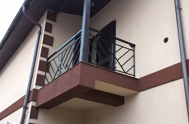Railings 10