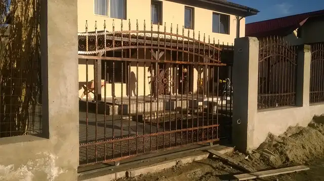 Gates 5