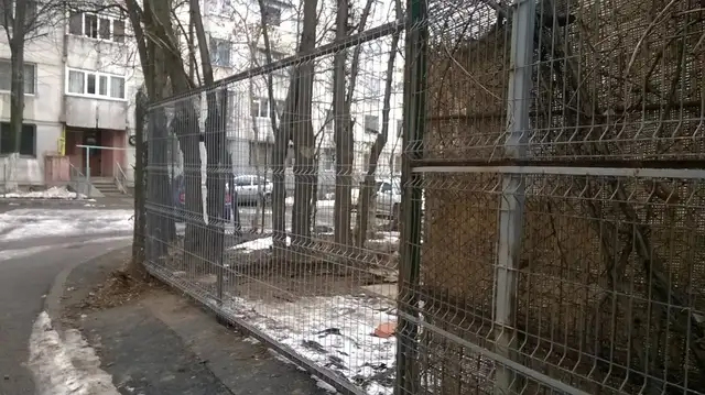 Fences 13